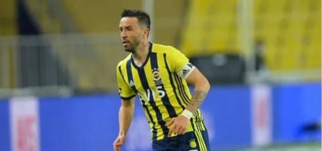 Türk futbolunun tanınmış savunma oyuncusu meslek değiştirdi! İşte Gökhan Gönül’ün merak edilen yeni işi….
