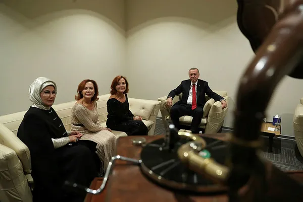 Seher ve Güher Pekinel kardeşlerden özel istek! Başkan Erdoğan talimatı verdi! Dolmabahçe konserini dünya izleyecek