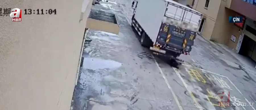 Mucize kurtuluş! Çocuğu göremeyince aracıyla üstünden geçti 11