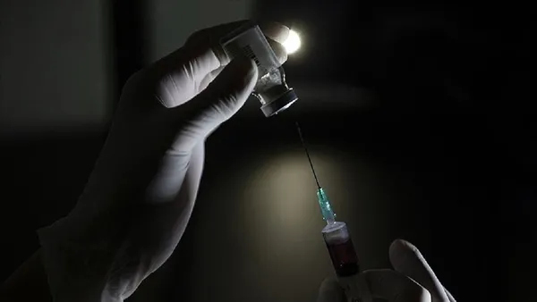 Uğur Şahin duyurdu: Aşının yaşlılar üzerindeki koruması bile yüzde 95’e yükseldi!