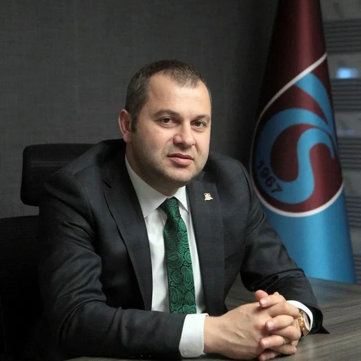 Yusuf Erdoğan imzayı atıyor