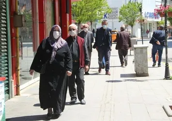 O illerde rekor artış! Vakalar Samsun'da 2'ye Sinop'ta 4'e katlandı... İstanbul Ankara İzmir'deki vakalarda son durum