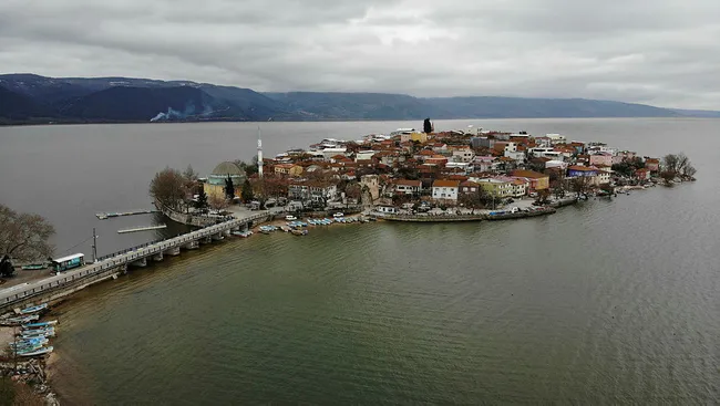 Bursa'nın Venedik'i Gölyazı yeniden ada oldu! Tarihi köy güzelliğiyle hayran bıraktı - 2