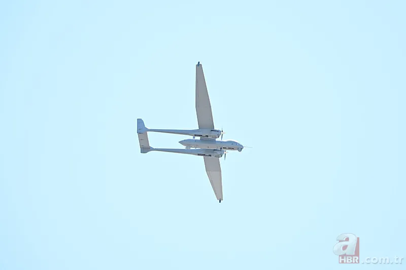 IDEF 2025’te “Güçlü Türkiye” mesajı! İşte yerli savunma araçlarıyla gövde gösterisi... A Haber fuarda 9