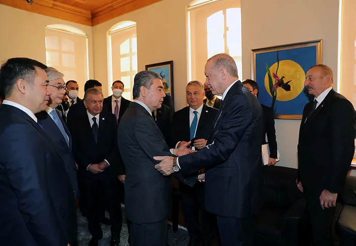 Başkan Erdoğan Demokrasi ve Özgürlükler Adası’nda Mehter takımının Vatan marşını dinledi