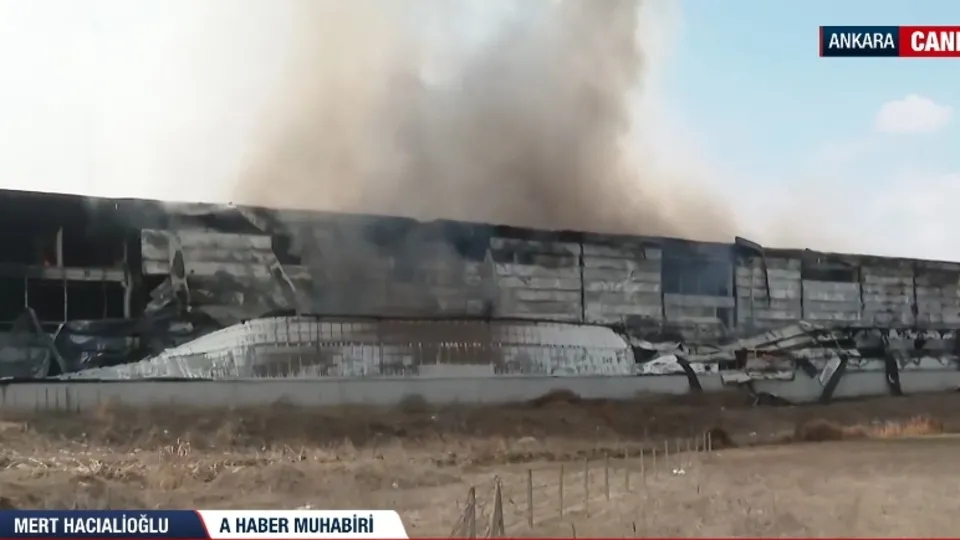 Ankara’da yatak fabrikasında yangın!