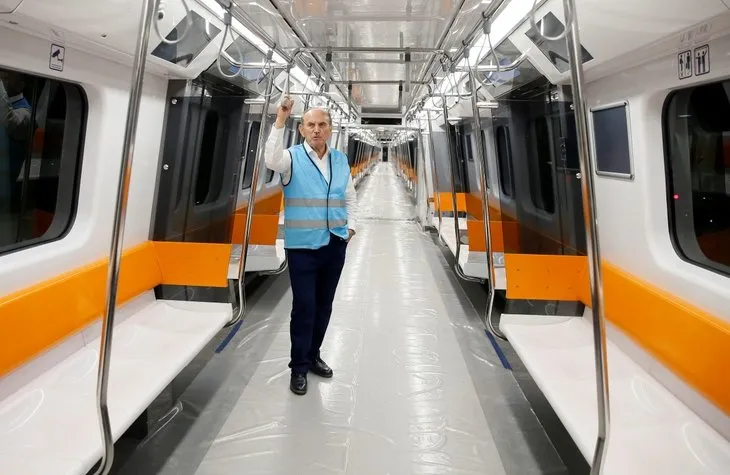 Hacıosman-Yenikapı metro araçları raylarla buluştu