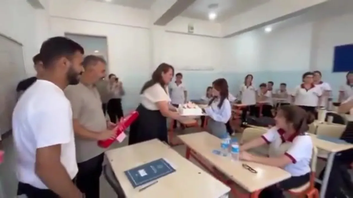 Şırnak'ta kanseri yenen lise öğrencisi okula kavuştu