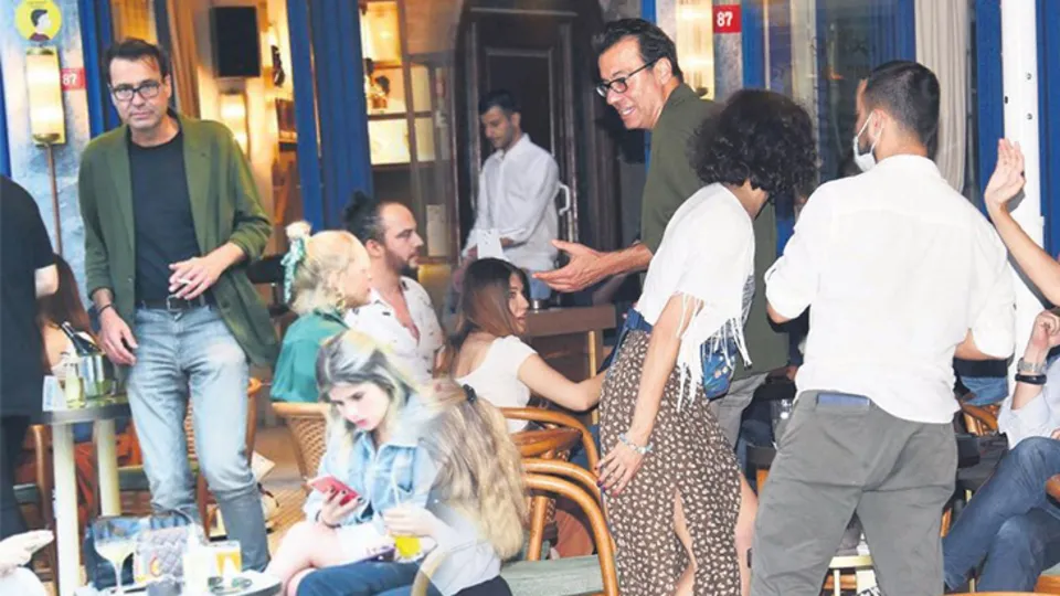 Nehir Erdoğan ve Cem Aydın’ın panik anları! Baş başa görüntülenince masadan atladı