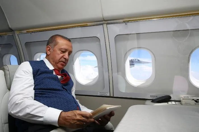 Cumhurbaşkanı Erdoğan F-16’ları böyle selamladı - 2