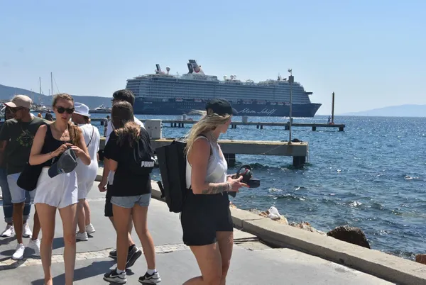 1661155870880.jpg Türkiye'ye turist akını! 7 ayda 23 milyon yolcu - 2