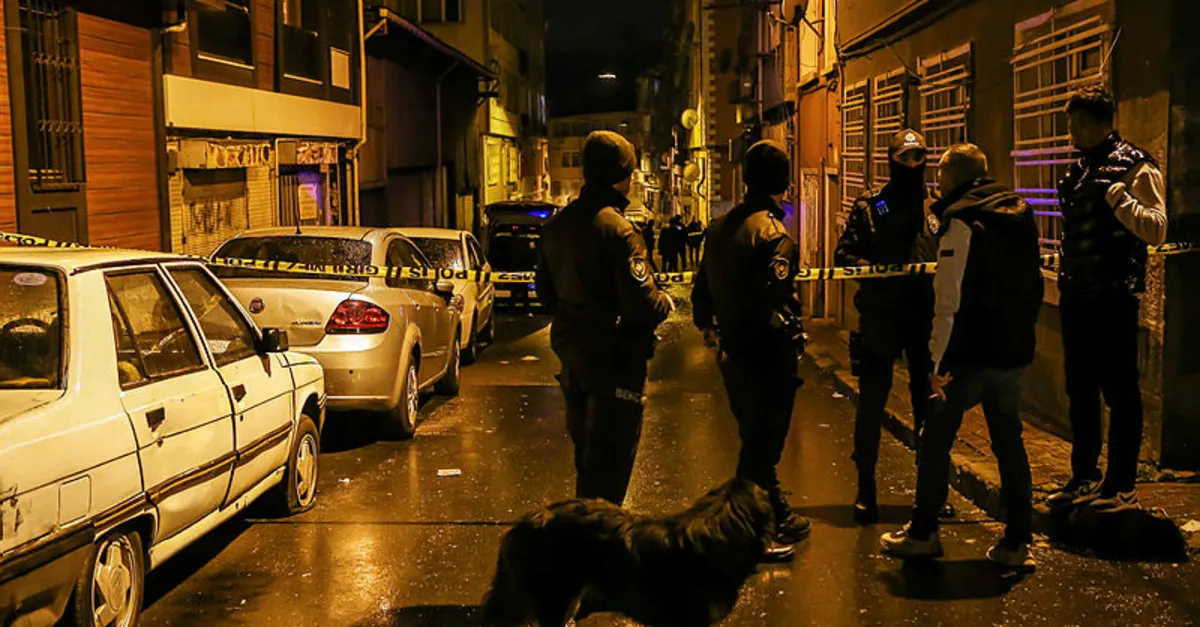 İstanbul Fatih'te silahlı saldırı! Yaralılar var