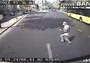 Yayaya çarpan İETT otobüs şoförü serbest kaldı! Ölümlü kaza kameraya böyle yansıdı