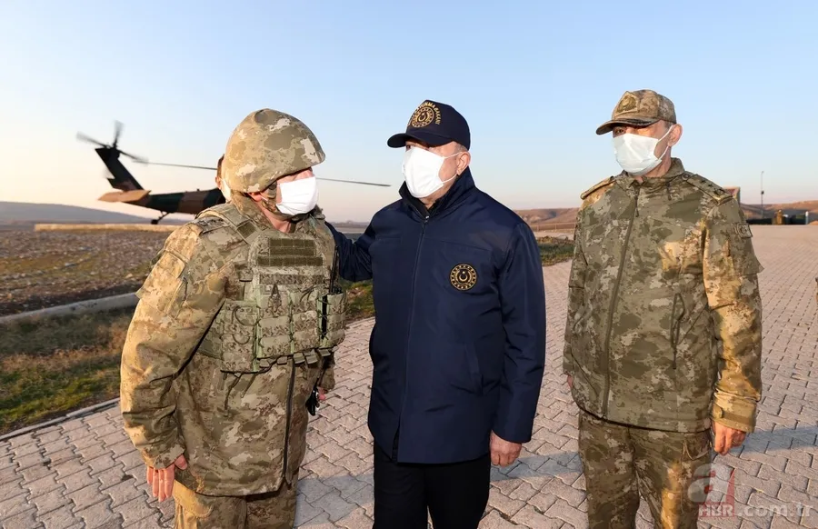 Milli Savunma Bakanı Hulusi Akar Irak sınırında! Sıfır noktasında kritik toplantı 13