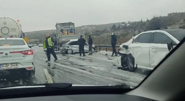 Son dakika: Ankara'da zincirleme kaza! Ölü ve yaralılar var - 2