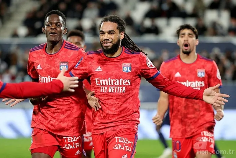 Dünya yıldızı bedavaya imza atıyor! Yılın transferi gerçekleşebilir 12