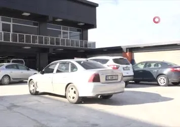 Van Erciş'teki oto lastikçilerde yoğunluk