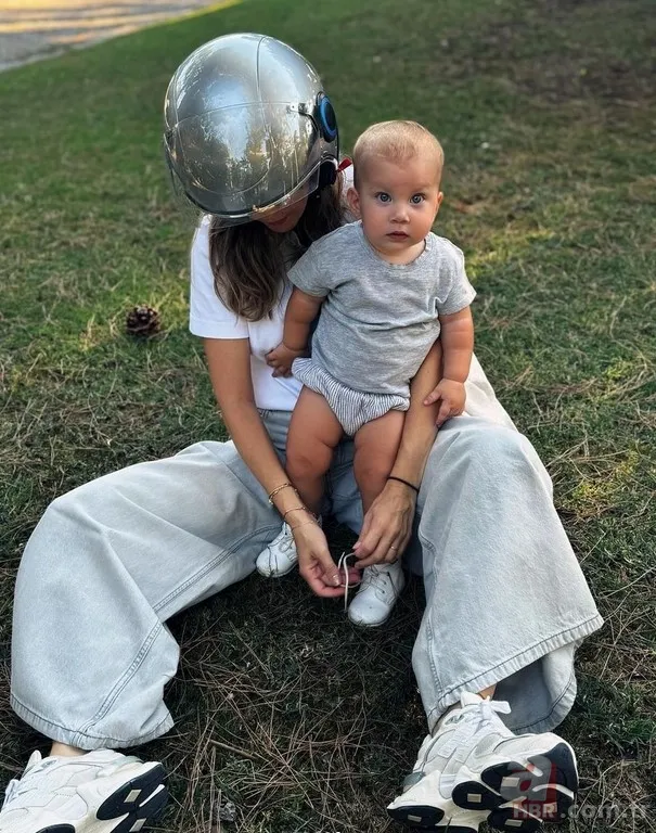 Aslı Enver minik kızı Elay’la uçak yolculuğu yaptı! O anlar yüzleri gülümsetti 4