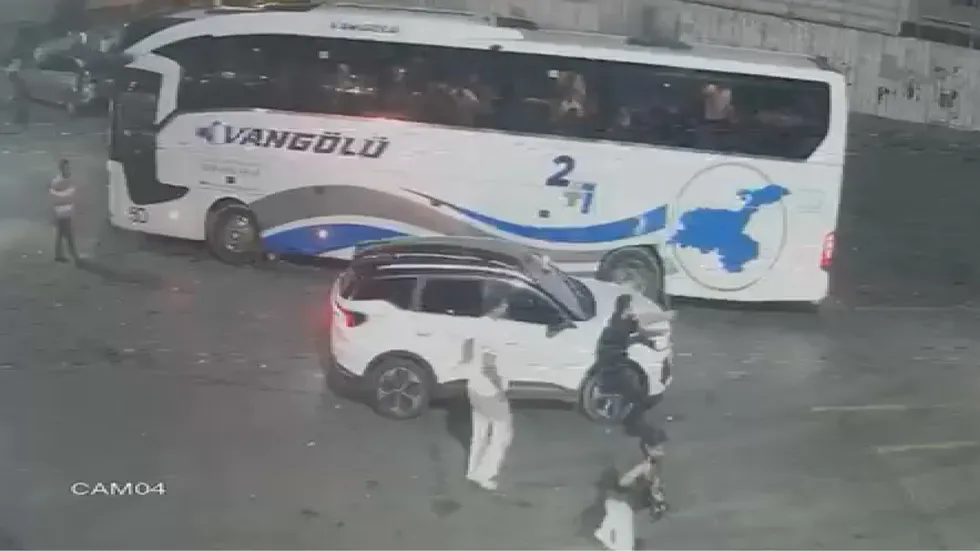 Sultanbeyli’de DEAŞ operasyonunun görüntüleri ortaya çıktı: Polise ateş açan terörist Berkan Çil böyle etkisiz hâle getirildi - 4