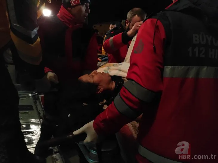 Depremzedeler askeri uçakla İstanbul’a getirildi: Hastaneye sevk edildiler