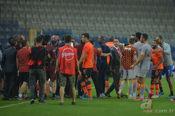 Başakşehir - Galatasaray maçının ardından tansiyon yükseldi! İşte o anlar
