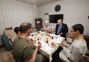 Kayacık ailesini ziyaret etmişti! Başkan Erdoğan'dan doktorlara 'Mustafa' talimatı