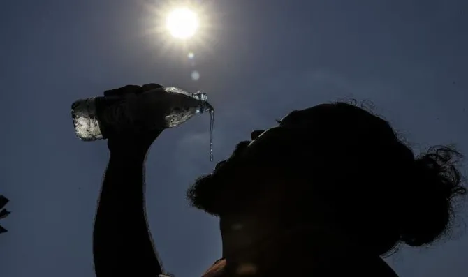 el-nino-yerini-la-ninaya-birakiyor-rekor-sicakliklara-dikkat-ani-yagislar-olabilir-1717687359760.jpg El Nino yerini La Nina'ya bırakıyor! Rekor sıcaklıklara dikkat: Ani yağışlar olabilir - 3