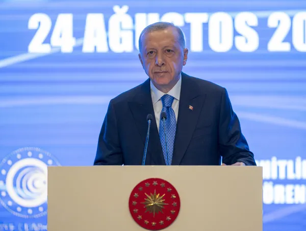 baskan-recep-tayyip-erdogandan-yurt-disi-muteahhitlik-hizmetleri-basari-odul-toreninde-onemli-aciklamalar-1661341843590.jpg Başkan Recep Tayyip Erdoğan'dan "Yurt dışı Müteahhitlik Hizmetleri Başarı Ödül Töreni"nde önemli açıklamalar - 4