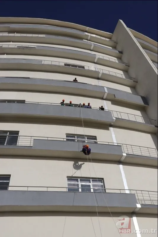 İstanbul depremi sonrası gözler hasarlı evlere çevrildi! Binanızın riskli olduğunu nasıl anlarsınız?