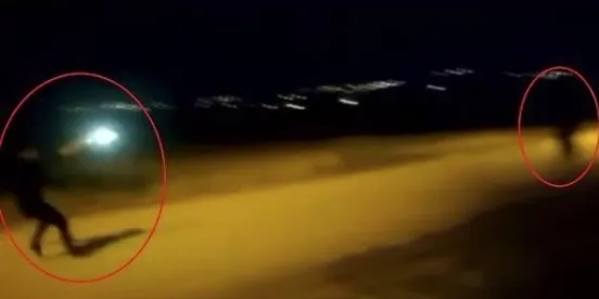 tiktok-icin-yapmadiklari-kalmadi-birbirlerini-kursun-yagmuruna-tuttular-1655988323934.jpg TikTok için yapmadıkları kalmadı! Birbirlerini kurşun yağmuruna tuttular - 3