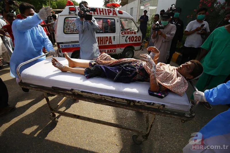 Pakistan'daki feci uçak kazasında sadece iki kişi kurtuldu! 97 kişi hayatını kaybetti! 11