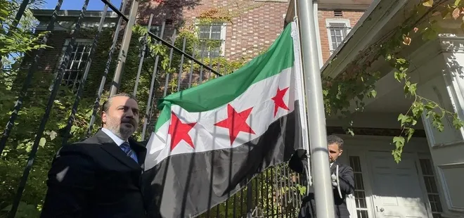Suriye bayrağı Washington’da dalgalandı!