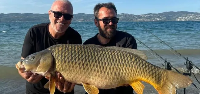 Sapanca Gölü’nde 18 kiloluk dev sazan