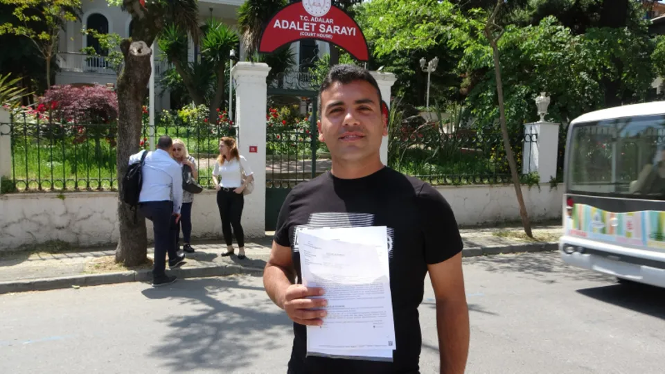 İstanbul'da dehşet veren olay! Yardım etmek istedi kulağından oldu