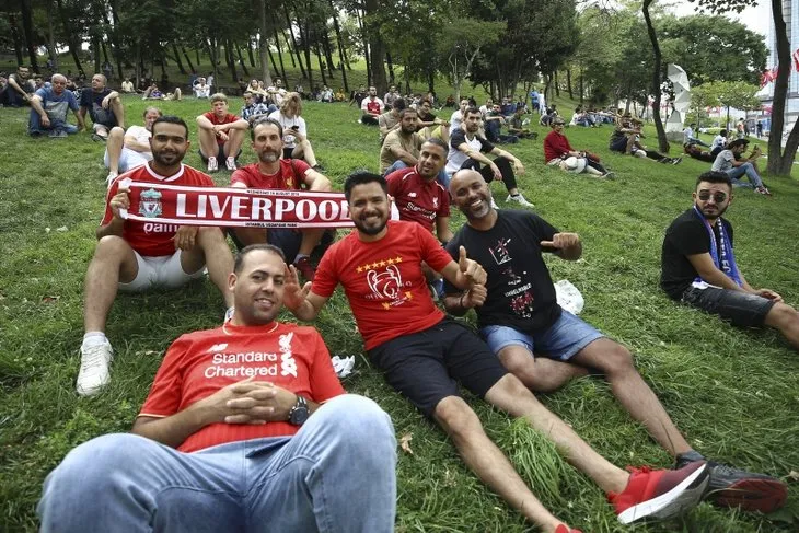 Liverpool ile Chelsea maçına yoğun ilgi! İstanbul karnaval yerine döndü