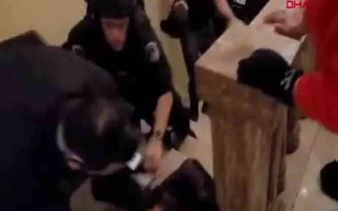 ABD’de Kongre baskınında öldürülen Hava Kuvvetleri Gazisi Ashli Babbitt’in vurulduğu görüntüler ortaya çıktı