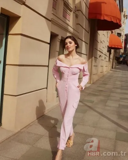 Dünyanın en güzel kadını seçilen Hande Erçel görenleri şaşırttı! Böyle bir değişim yok 5