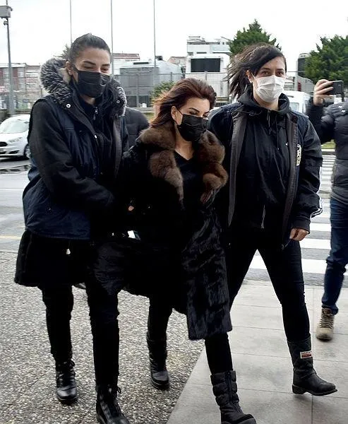 Son dakika: Başkan Erdoğan’a hakaret eden Sedef Kabaş’ın 11 yıl 8 ay hapsi isteniyor