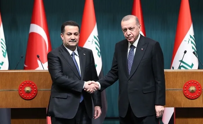 Başkan Erdoğan’dan Irak’a 13 yıl sonra tarihi ziyaret! Kritik anlaşmada imzalar atıldı...