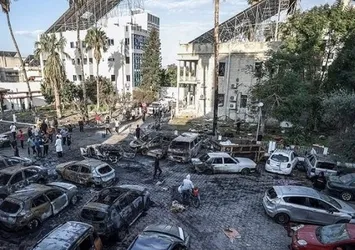 Terör devleti Gazze'de hastaneyi hedef aldı! Birçok ölü ve yaralı var