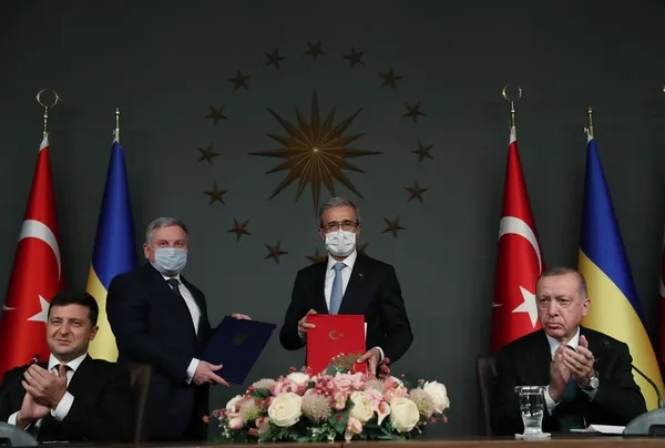 Türkiye-Ukrayna arasında tarihi ortaklık! İHA ile başladı modern silahlar üretilecek