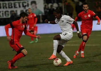 Galatasaray ile Akhisar 9. kez!