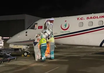 Hollanda'da Kovid-19 tedavisi gören Türk vatandaşı Türkiye'ye nakledildi
