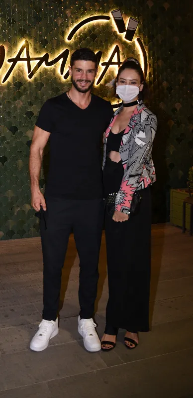 Berk Oktay ve Yıldız Çağrı Atiksoy koronavirüse yakalandı!