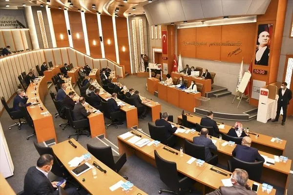 CHP’li Esenyurt Belediyesi basın yayın birimine para yetiştiremiyor! Harcanan para dudak uçuklattı