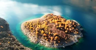 Bitlis’te sonbahar güzelliği hayran bıraktı! İşte ’Mükemmeliyet Ödülü’ Nemrut Krater Gölü