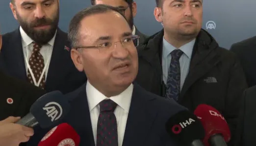 Son dakika: Adalet Bakanı Bekir Bozdağ’dan Başkan Erdoğan’ın adaylığı hakkında flaş açıklama! Anayasal hakkıdır