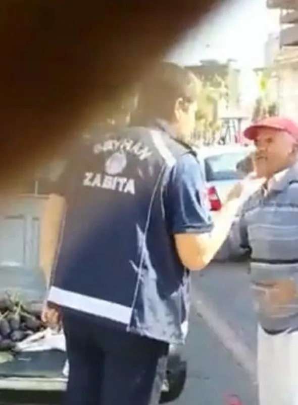 CHP’li Seyhan Belediyesi zabıtasından yaşlı seyyar satıcıya dayak! Turan Yıldız o anları anlattı: Hakkımı helal etmiyorum - 1