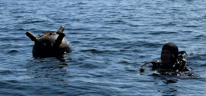 Milli Savunma Bakanlığı paylaştı! İşte Karadeniz’de paniğe neden olan serseri mayınlar böyle imha edildi