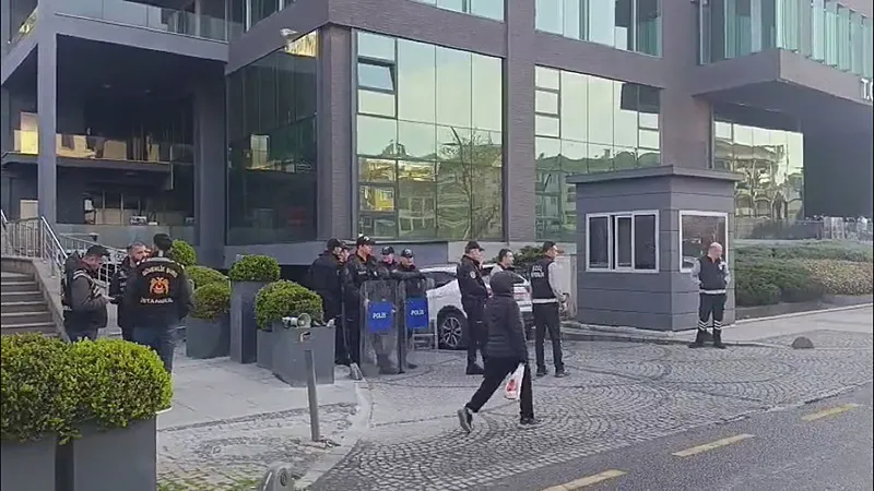 Üsküdar Belediyesi'ne rüşvet operasyonu! Çok sayıda şüpheli gözaltında - 3